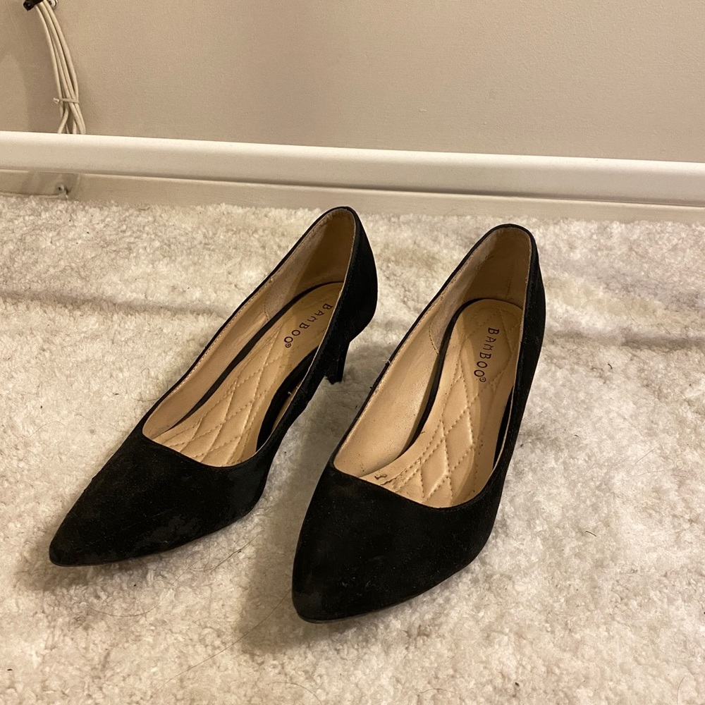 Low heel pump black BAMBOO